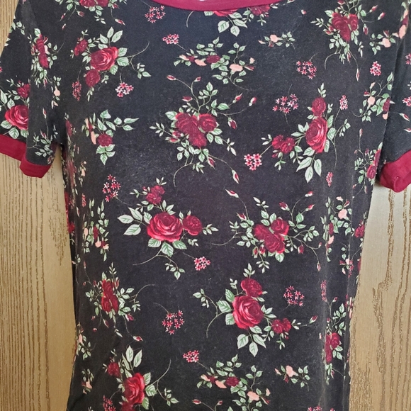 Floral Ringer Tee - Picture 2 of 6